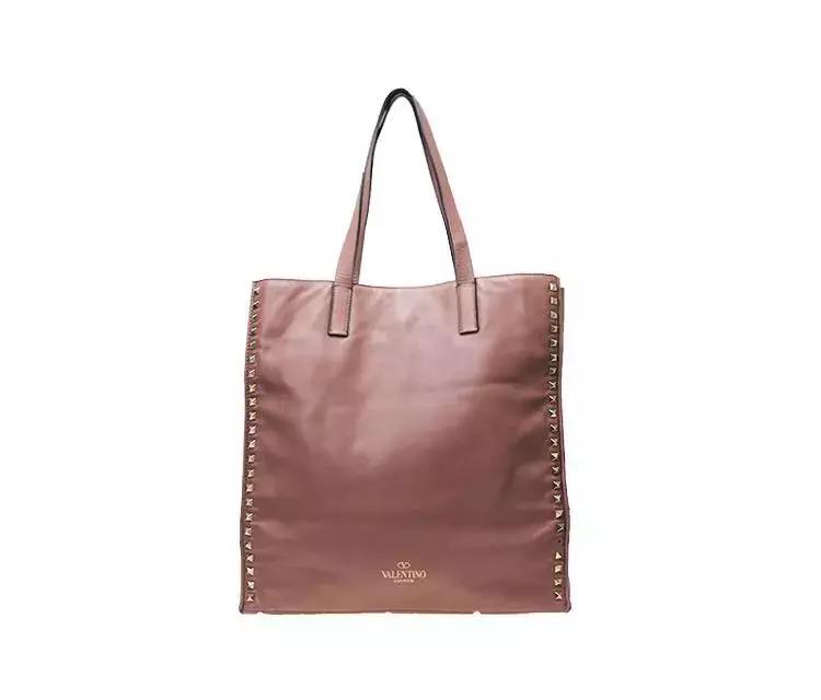 国庆背上小行囊,国庆出游包包里装什么