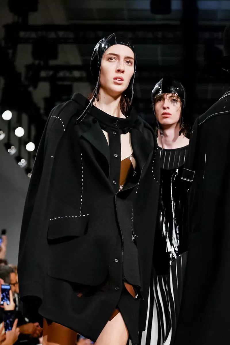 Chloé自由女神开启时尚乌托邦,MaisonMargiela鬼才升级!