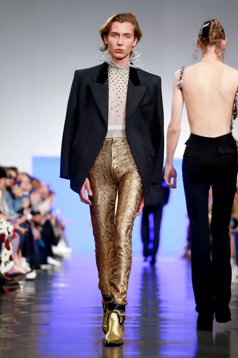 Chloé自由女神开启时尚乌托邦,MaisonMargiela鬼才升级!