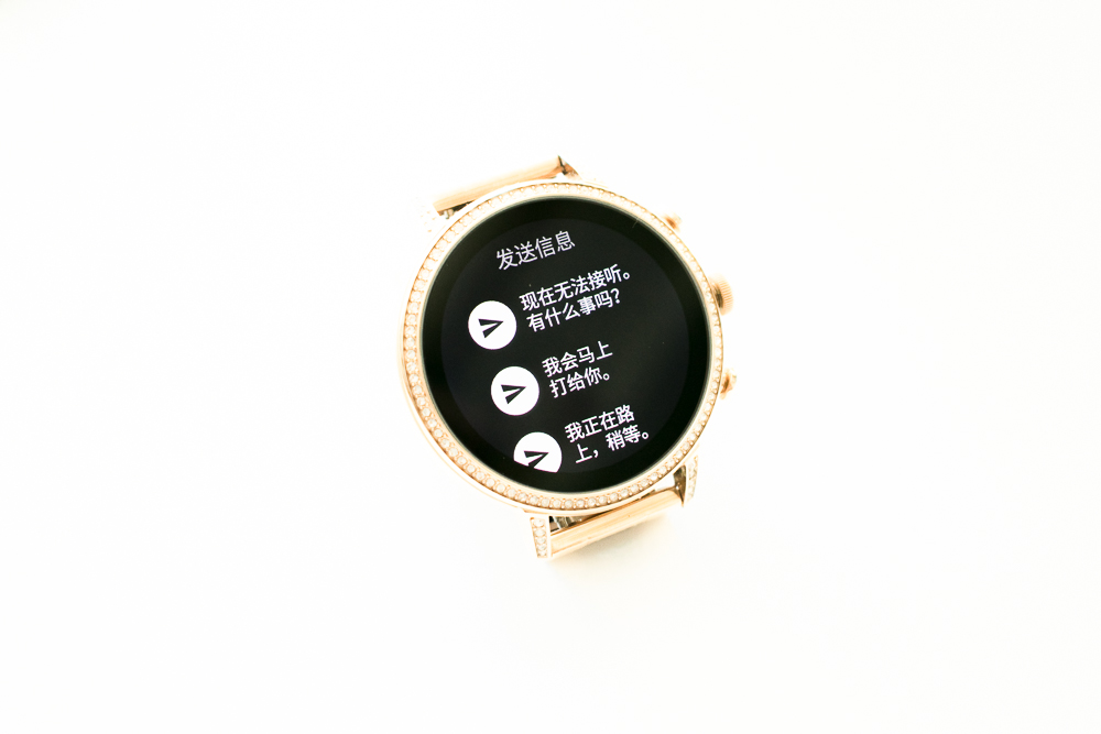 戴fossil手表,fossil智能腕表