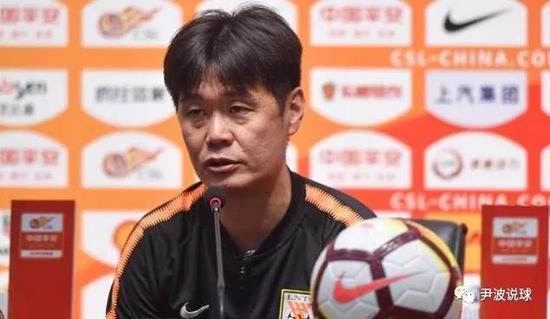 李霄鹏卡纳瓦罗,卡纳瓦罗和李霄鹏