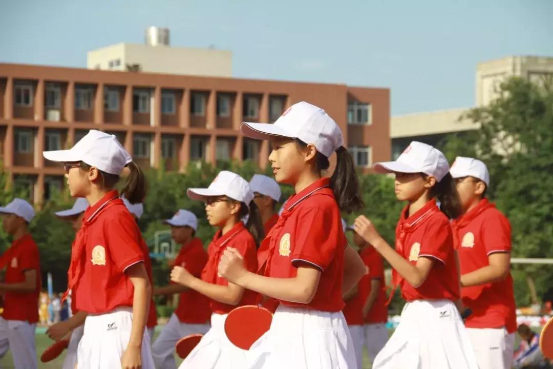 巧绘世界缩影，畅舞运动激情，科中第十届体育文化节盛大开幕