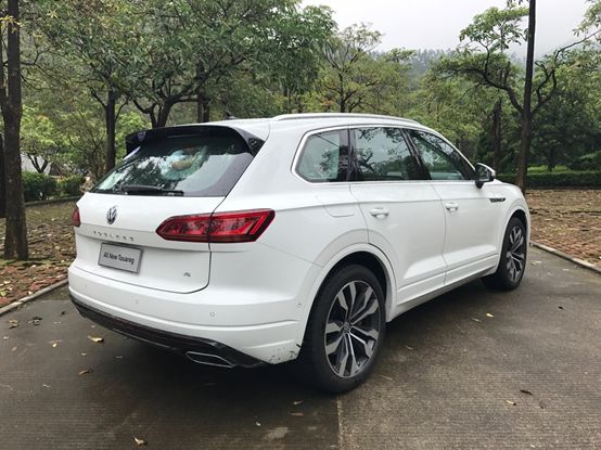 与奥迪q7同平台的大众suv,全新一代途锐即将北京首发高清