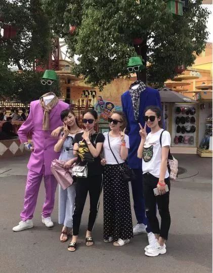 达瓦孜传人天门山走钢丝 (达瓦孜蒙眼走钢丝完整版)