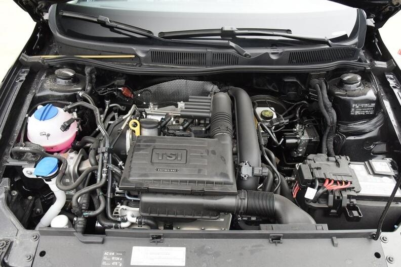 15年奔腾x802.0,16年的一汽奔腾x80现在值多少钱