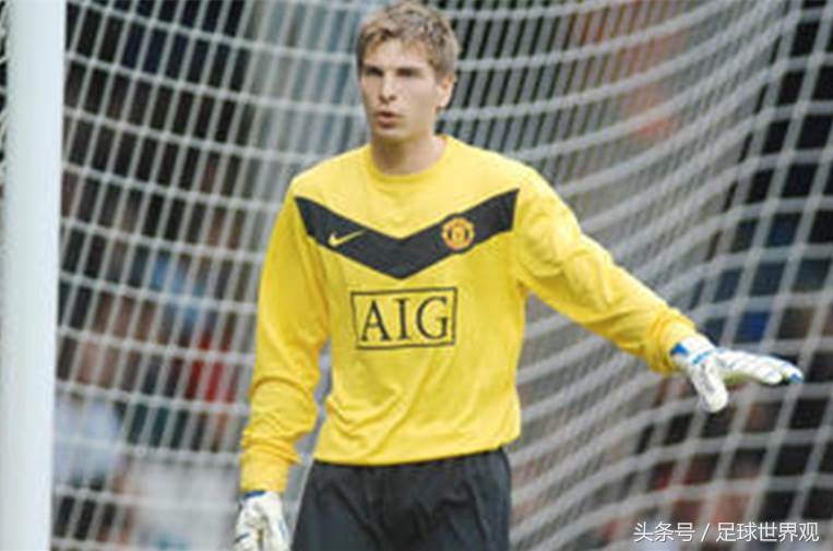 前德国二号门将造最囧乌龙颜面扫地，那一刻他忘记了足球规则