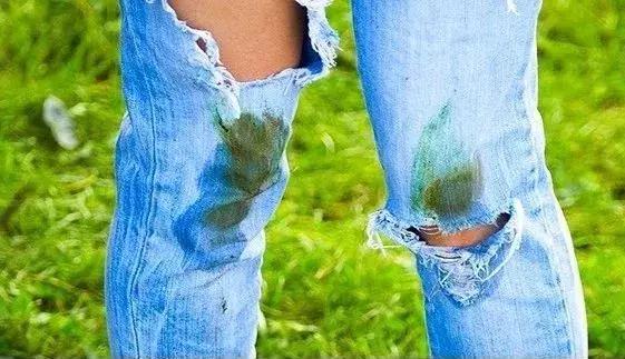 衣服发黄了别扔用这个洗,用漂白剂把白色衣服漂黄了怎么办