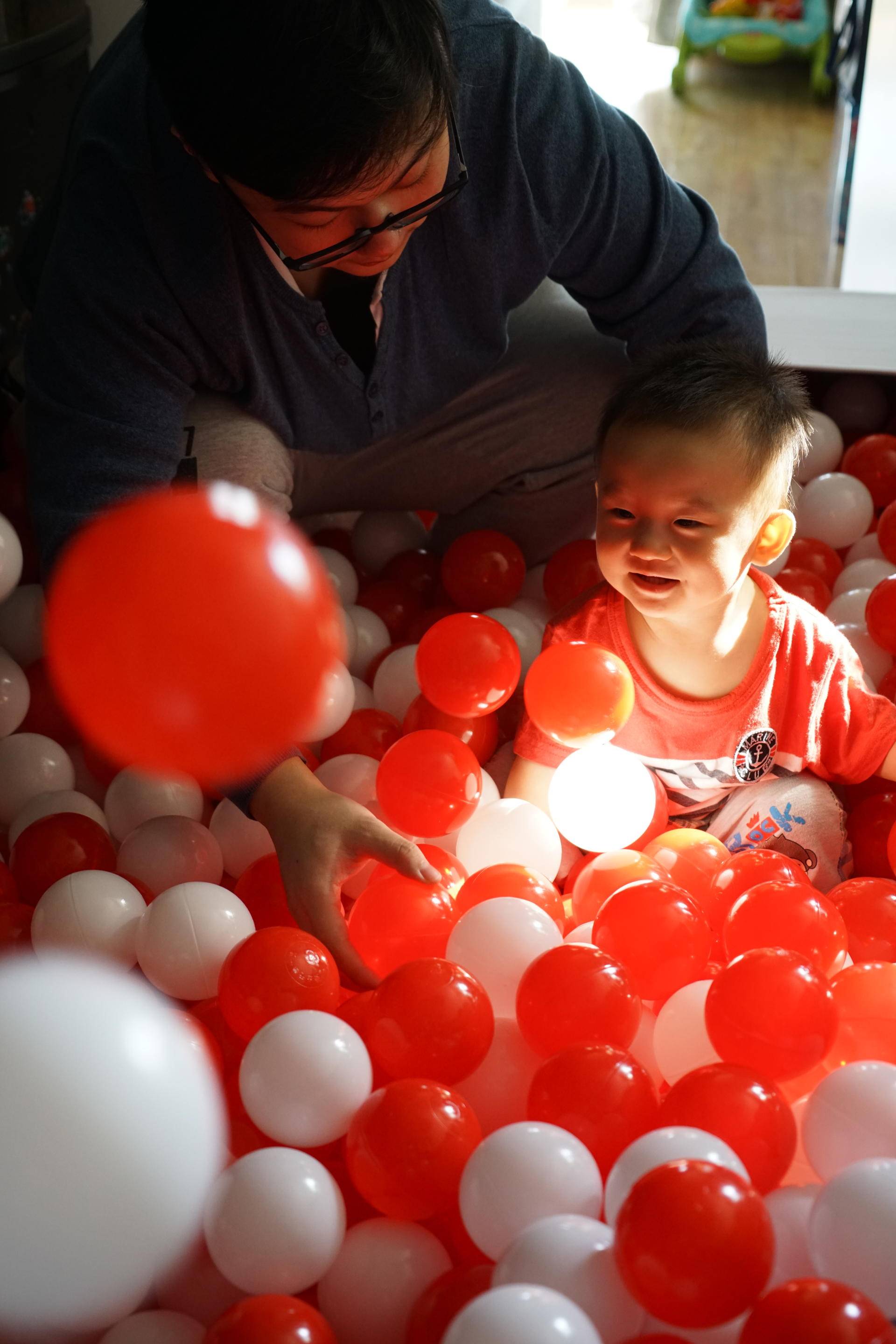 韩寒红白宇宙完整视频,韩寒奉献四海歌会