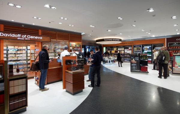 国际机场免税店买什么比较划算,机场免税店买什么划算