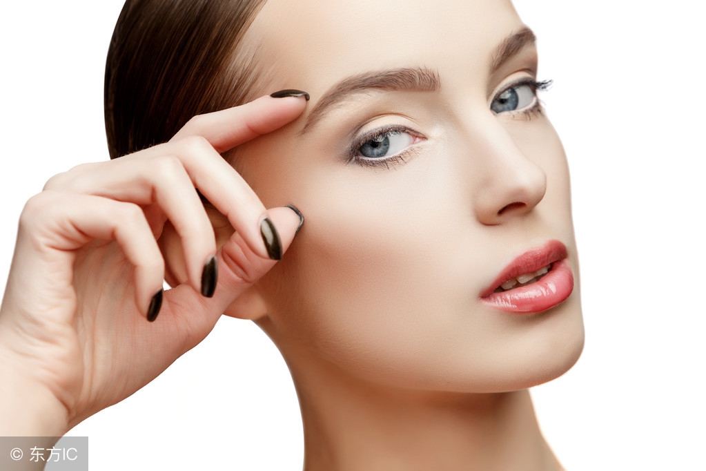 教你如何一招去除黑头你学会了吗,黑头太顽固教你祛黑头的方法