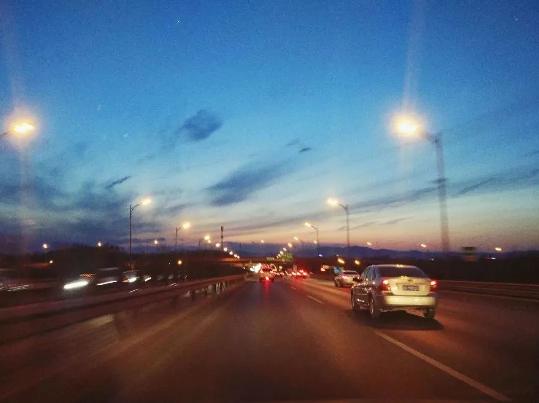 住在北京三环内与五环外的差别,在北京生活还是34线城市生活好