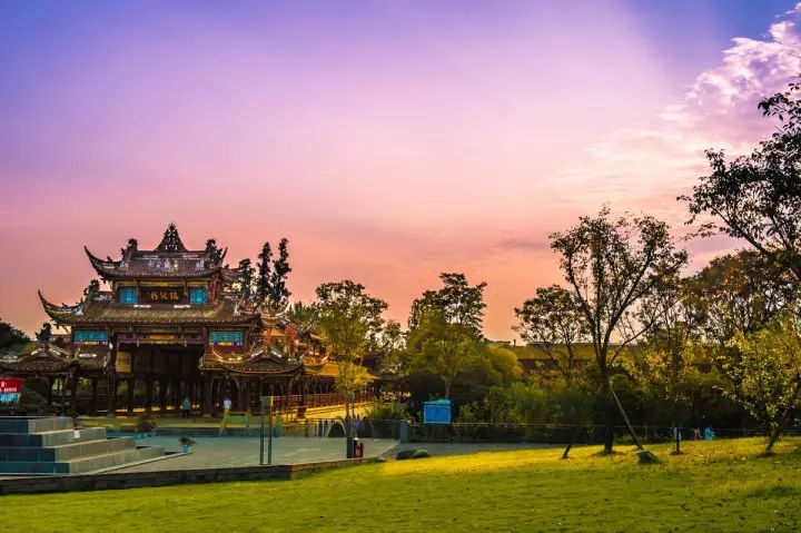 成都周边9个最受追捧的古镇！周末带孩子感受这里的古韵！