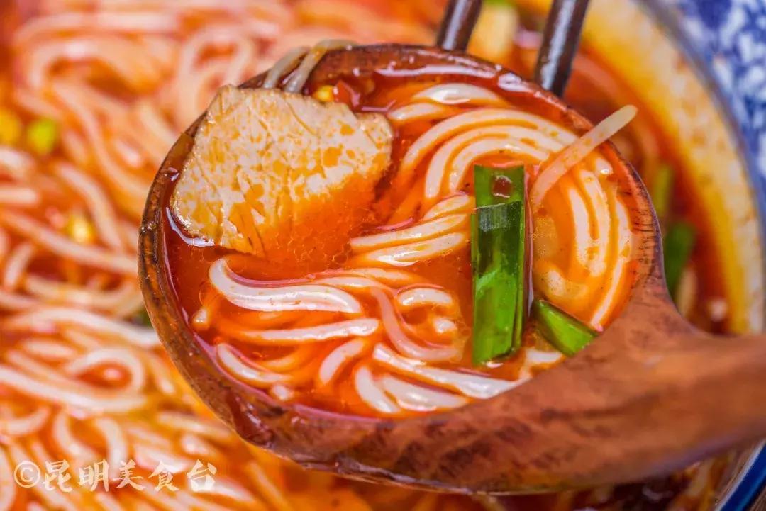 藏在昆明街巷里的10家米线店,昆明古镇米线店