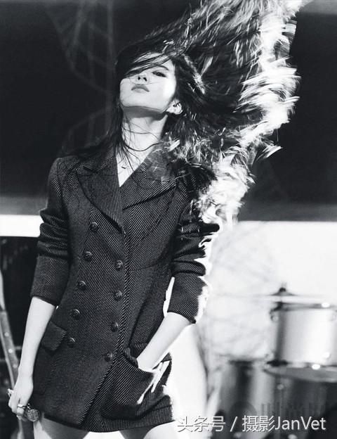 刘亦菲气质清冷,刘亦菲依旧是颜值界的定海神针