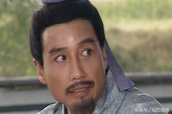 赤壁之战蒋干在周瑜营帐偷了什么,曹操在赤壁之战用蒋干的原因