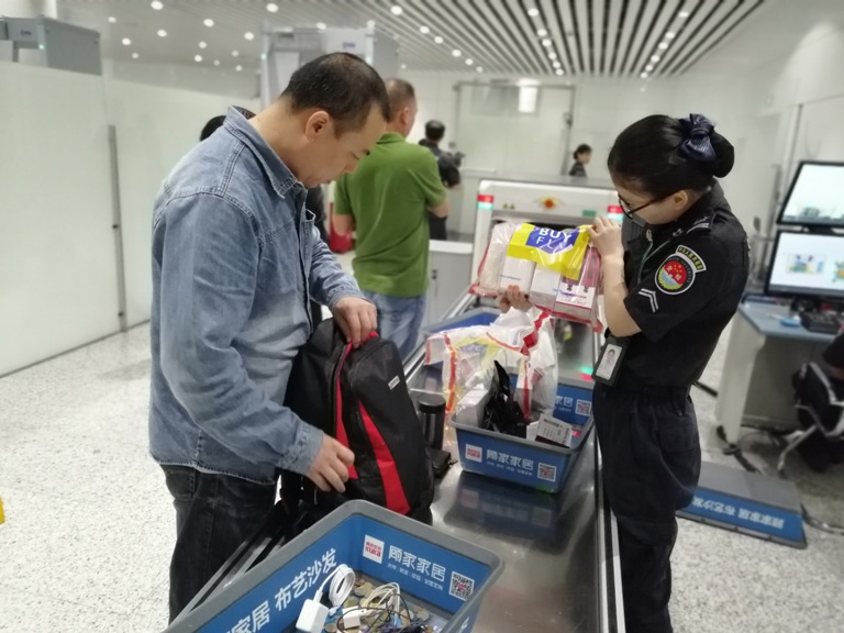 白云机场化妆品携带,白云机场境外购酒