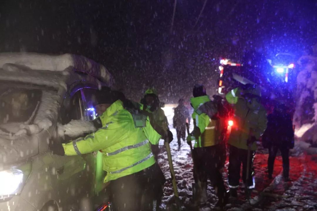 去稻城有没有不翻折多山的路,去稻城先过康定还是折多山