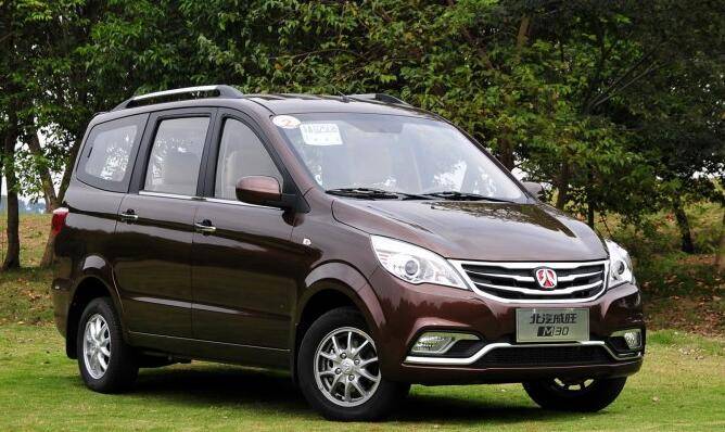 3万多是选择nk800还是450sr,3万多是选宝骏730还是途安