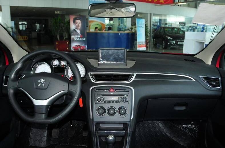 3万多是选择nk800还是450sr,3万多是选宝骏730还是途安