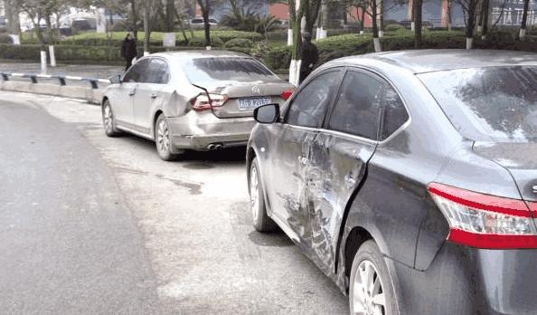 停车被刮蹭车主无责怎么处理,违法停车被刮蹭对方不承认