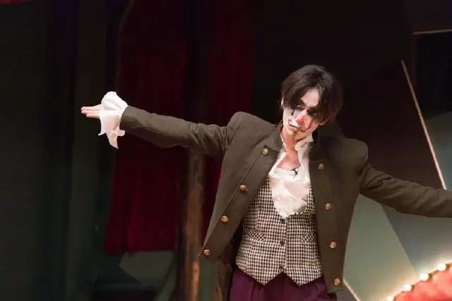 朱一龙幻乐之城小丑点评,朱一龙幻乐之城讲的是什么