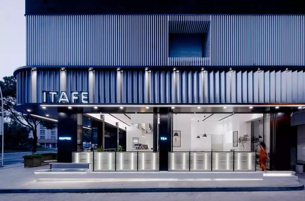 王菲喜欢的设计师,王菲造型师开的店