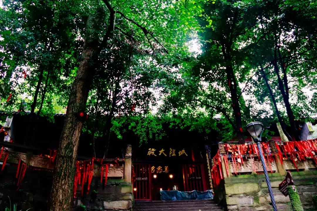 收藏！国庆来都江堰必打卡的10个点~最后一个都去过你就成了资格的灌县人！