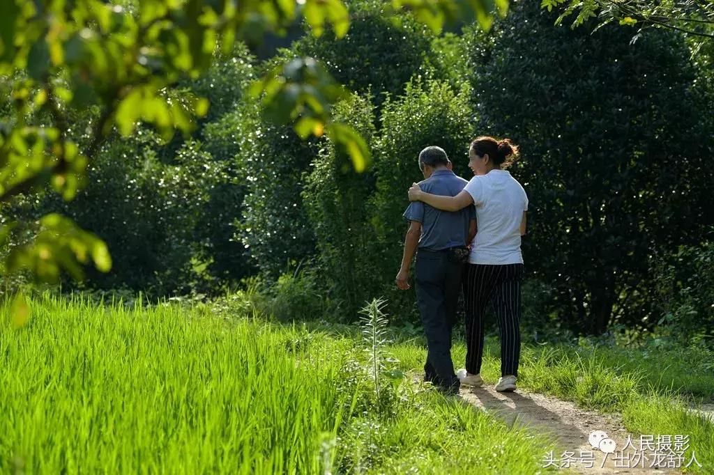 安徽舒城：照片感动无数人！获全国首届孝老爱亲摄影大赛一等奖