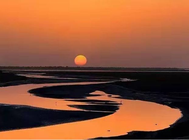 原创诗词—波澜壮阔扬帆起辟地开天旭日升