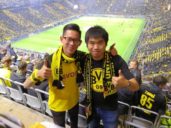 威斯特伦法球场魔鬼看台,魔鬼主场看球