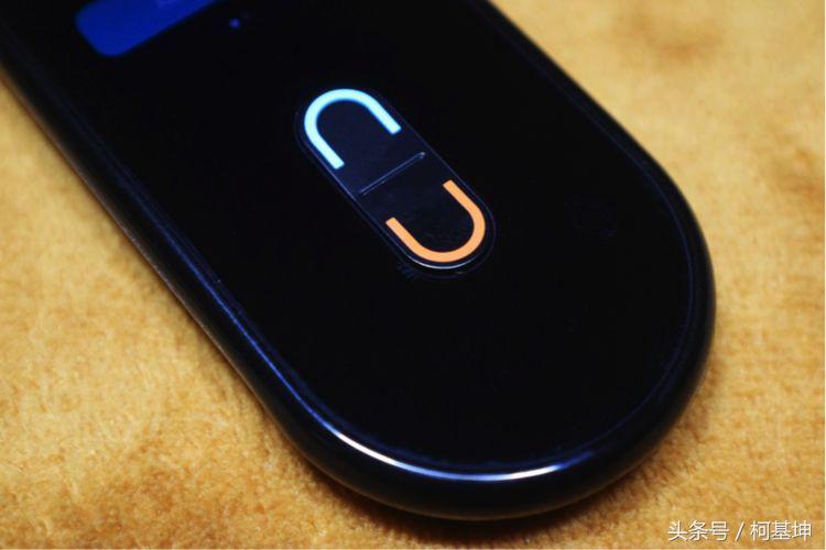 高颜值的腕语智能翻译机体验，海外最好用，翻译拾音性能出色