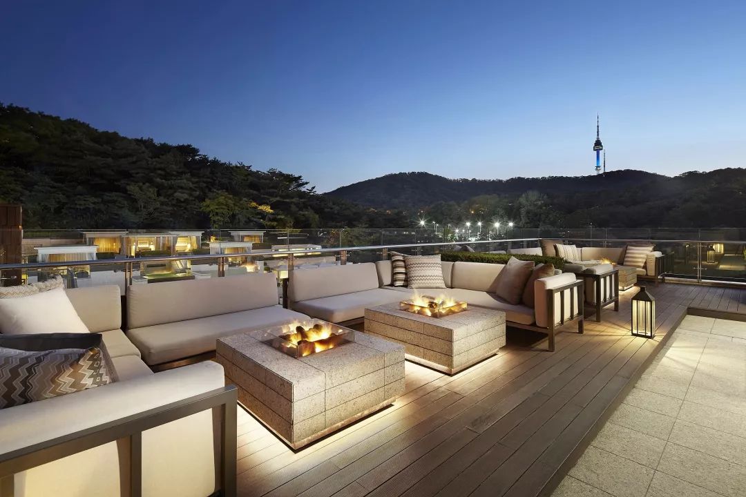 换上明星酷美短发秋天还有更多好去处等你来探