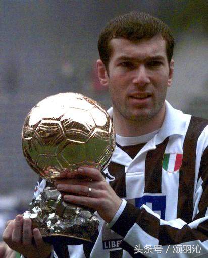 足球历史上大满贯的球员有哪些,足球选手得好几个冠军