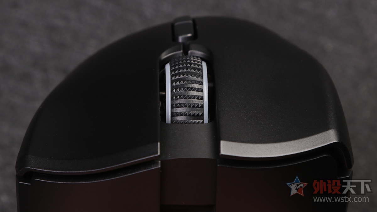 雷蛇眼镜蛇续航,雷蛇巴塞利斯蛇终极版鼠标测评