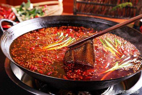 老厨师自制火锅底料,超详细火锅底料炒制教程