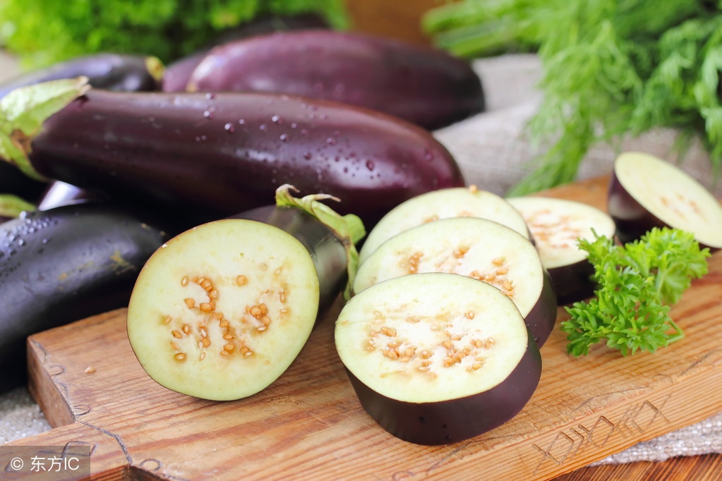 炒茄子放少油会胖么 (茄子怎么吃健康少油)