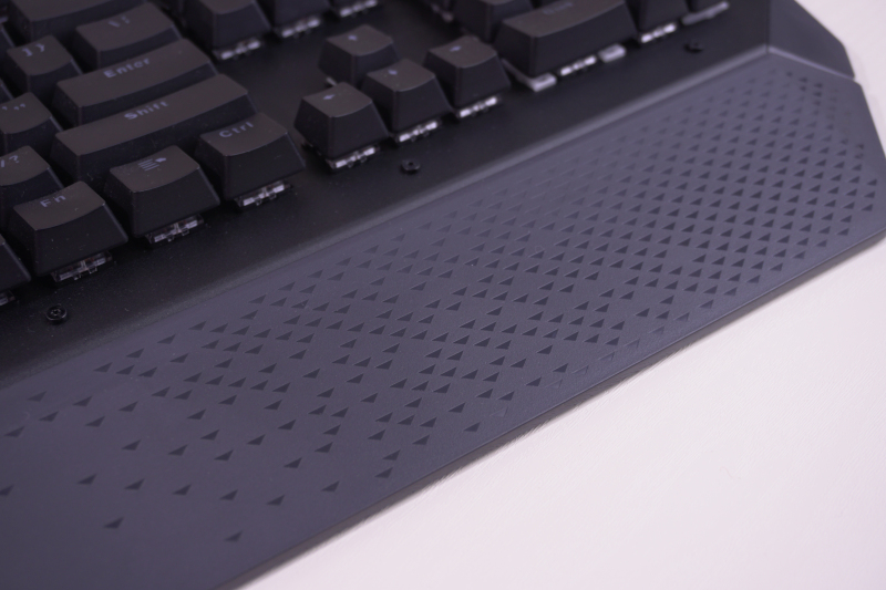 雷柏v780防水机械键盘,雷柏V580防水背光游戏机械键盘