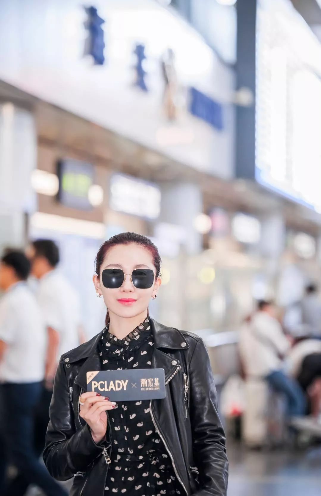 章子怡殷旭照片大全,殷旭和章子怡谁结婚