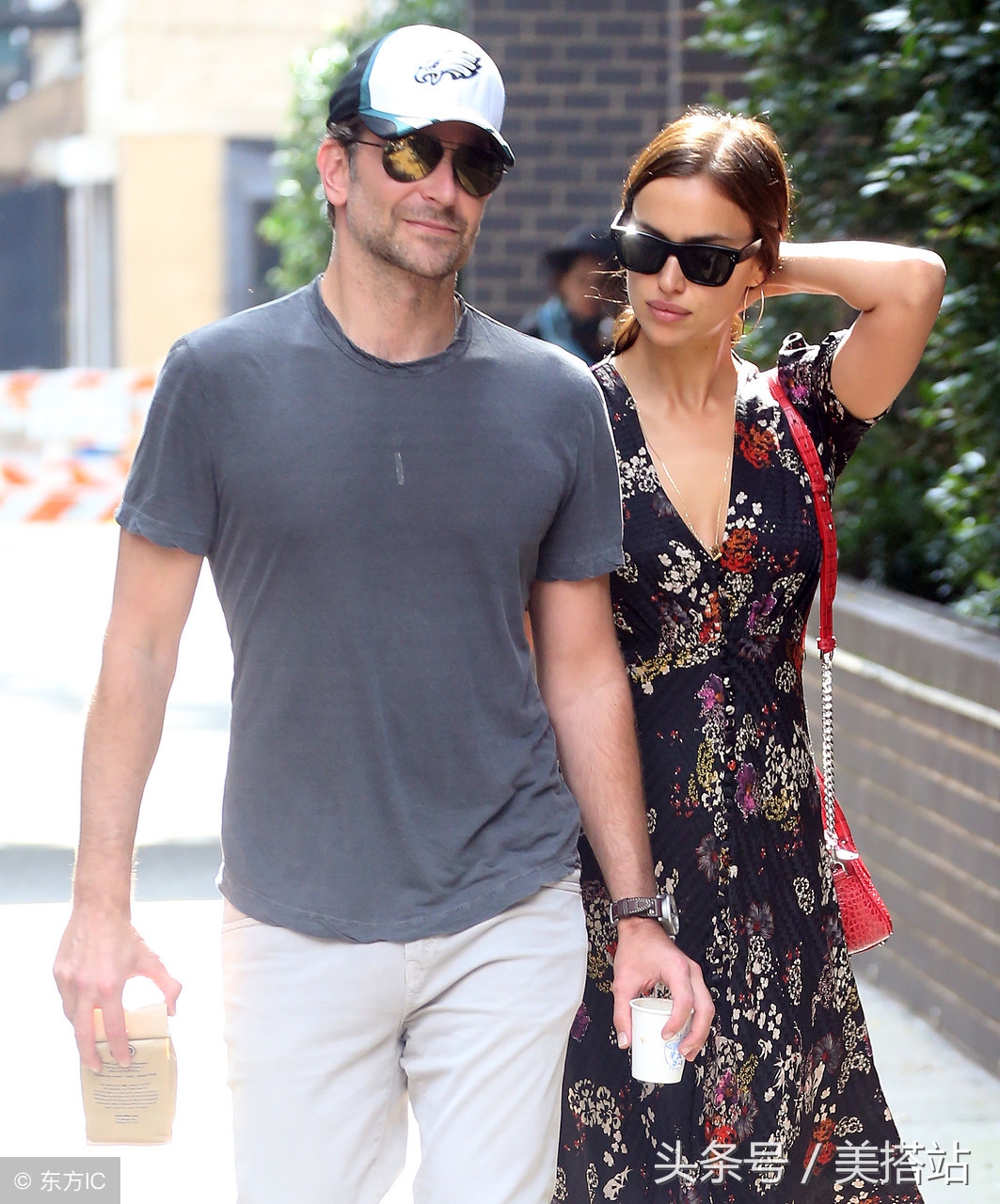 c罗的前女友伊莲娜戴狮子头走秀,c罗绯闻女友丹妮埃拉查韦斯