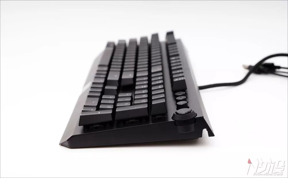 黑寡妇键盘是哪个国家的,黑寡妇属于量产键盘吗