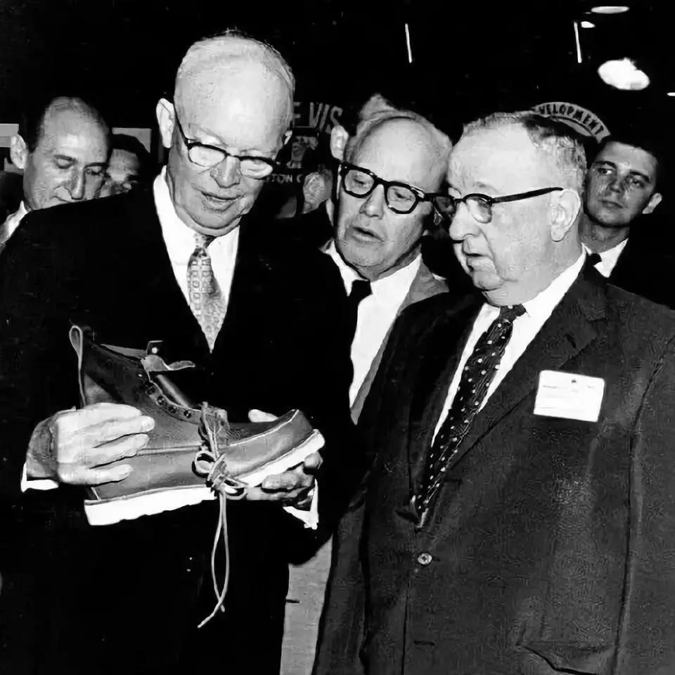 红翼究竟有多硬？硬到脚磨出血都能风靡世界