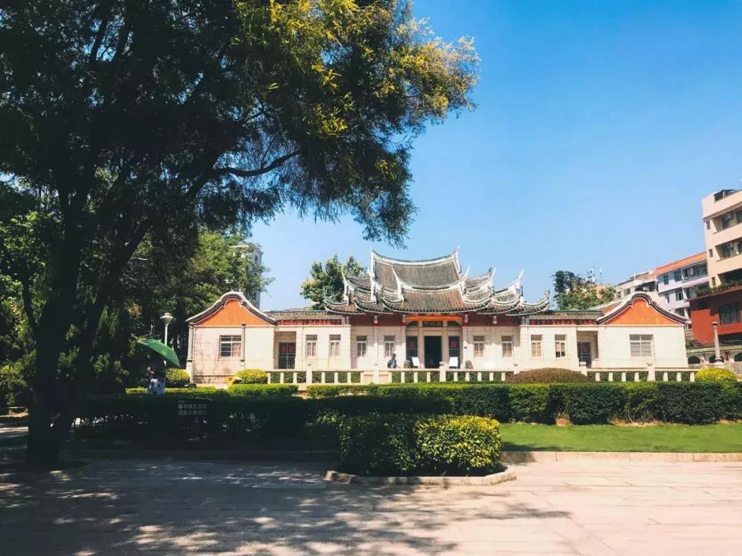 厦门80年代的卷烟厂,他花2年的时间改造,最后的模样惊艳所有人