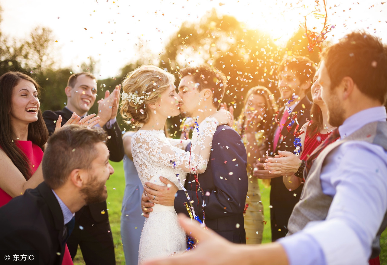 新郎婚礼致辞没有岳父岳母怎么讲,新郎家长婚礼致辞经典范文