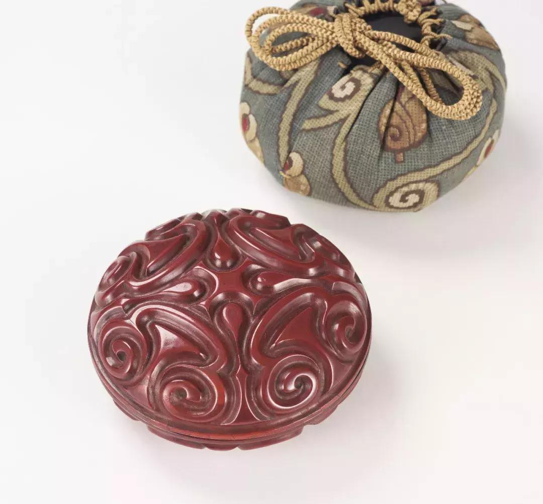 日本拍卖瓷器价格表,日本拍卖国宝价格表