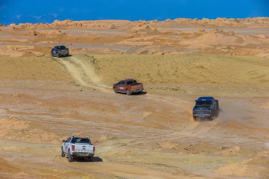 “失联”的2天里，车叔竟完成对美式皮卡生活的所有幻想