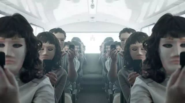 粉丝通过微博查到了我的地址，并给我寄了一箱针管