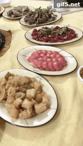 记得暴龙哥那两只驴仔吗?来清远了,人们都到这排队宠幸,爆场!