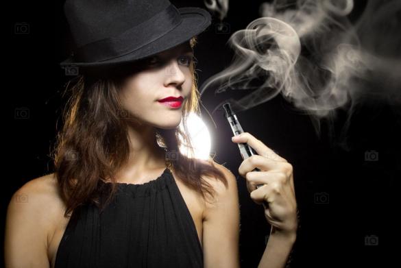 蓝牙功能u盘,蓝牙耳机自带多功能app