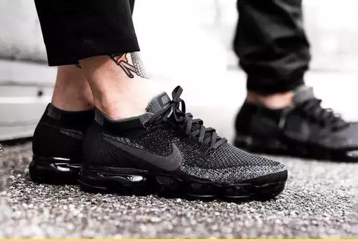 阿迪达斯跑步竞速,耐克阿迪达斯运动之战