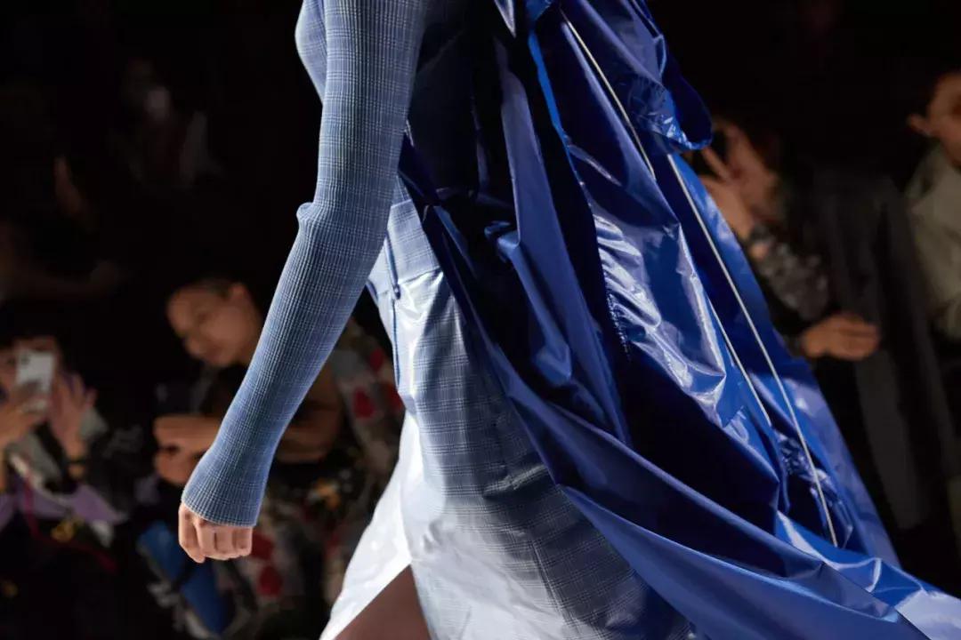 上海时装周看见最美摩登中国风,上海时装周看秀